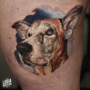 tatuaje_pierna_perro_logiabarcelona_mario_guerrero    
